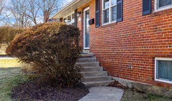 7011 MURRAY Ln, Annandale, VA 22003