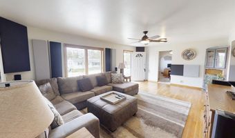 2220 S Mitchell St, Casper, WY 82601