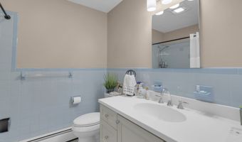 41 Elbow Hill Rd, Brookfield, CT 06804