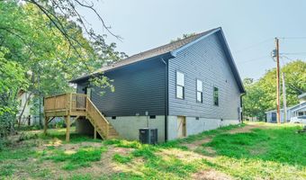 1033 Martin Luther King Jr Dr, Albemarle, NC 28001