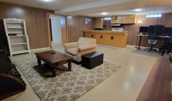715 S Dodge St, Algona, IA 50511