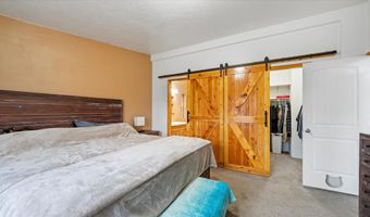 317 7th St, Benton City, WA 99320