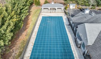 33 Quincy Ter, Barnegat, NJ 08005