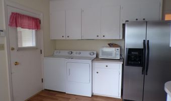 302 Baskin Ave, Bishopville, SC 29010