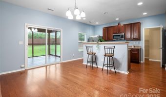 5407 Fenway Dr, Charlotte, NC 28273