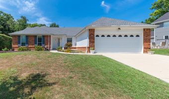 765 Spring Hill Farm Dr, Ballwin, MO 63021