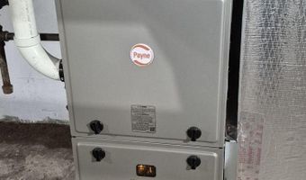 11 Walker St, Athens, OH 45701