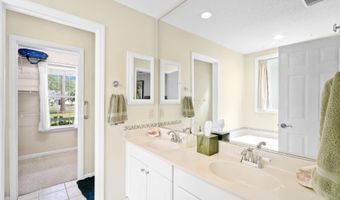 60 Thomas Sumter St, Beaufort, SC 29907