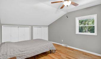 3 N Chestnut Hill Rd, Albany, NY 12211