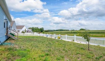 318 Pontoon Dr, Felton, DE 19943