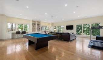 29 Dennell Dr, Lincoln, RI 02865