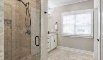 11031 Prairie Lake Dr, Apison, TN 37302