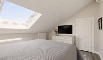 419 Broadway 5, Newport, RI 02840
