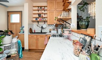 1003 N APPLETON St, Appleton, WI 54911