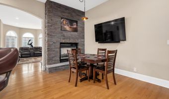 1454 E Northwest Hwy, Arlington Heights, IL 60004