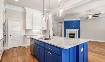 6008 SW Broadway St, Bentonville, AR 72713