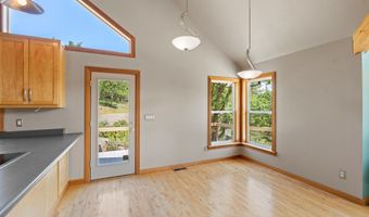 30 Steinman Dr, Ashland, OR 97520