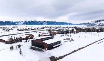 208 ALPINE VILLAGE Cir, Alpine, WY 83128