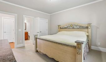 12516 Darvish Ln, Alpharetta, GA 30005