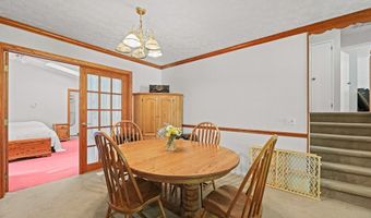 13166 Meadow St NE, Alliance, OH 44601