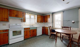 139 Fletcher Rd, Auburn, ME 04210