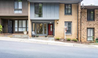 38 GREAT PINES Ct, Rockville, MD 20850