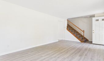 1520 E 42nd St, Anderson, IN 46013