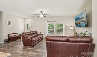 10 Memory Ln, Arden, NC 28704
