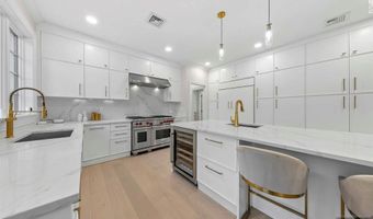 5 Ellens Way, Alpine, NJ 07620