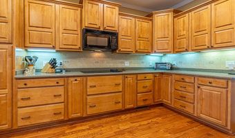 21030 Skyward Dr, Abingdon, VA 24211