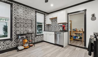 43 E HENRY St, Palmyra, NJ 08065