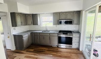 5017 Highland Park Ave, Altoona, PA 16602