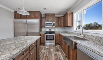 4233 Valley Forge Rd, Aynor, SC 29511