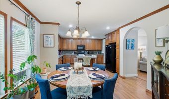 423 Robinhood Trl, Brandon, MS 39042
