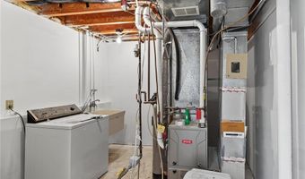 14786 Hallmark Dr, Apple Valley, MN 55124