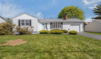 101 Bateman Ave, Cranston, RI 02920