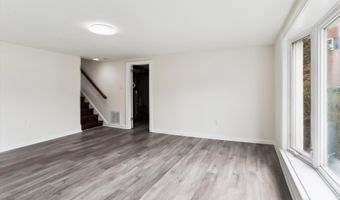9915 ASHBURTON Ln, Bethesda, MD 20817