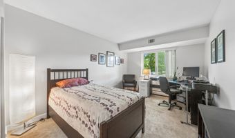 2434 Brandenberry Ct 2A, Arlington Heights, IL 60004