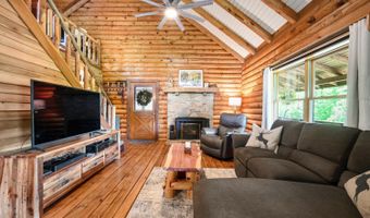 5152 Briar Ridge Dr, Aurora, IN 47001