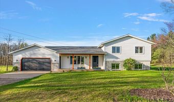 9095 76th St SE, Alto, MI 49302