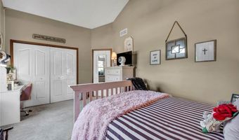 880 Shadow Creek Trl, Amherst, OH 44001