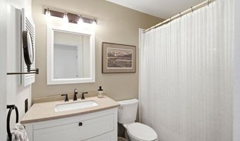 6420 E Northern Lights Blvd #7A, Anchorage, AK 99504