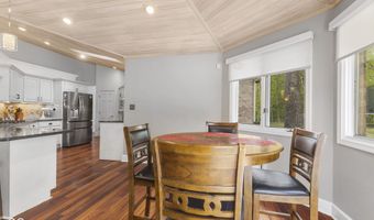 1126 Timber Climb Dr, Avon, IN 46123
