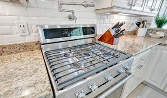 417 BAHAMA GRANDE Blvd, Apollo Beach, FL 33572