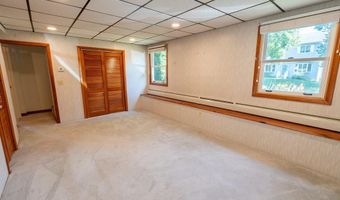 35 OLD PINE Rd, Narragansett, RI 02882