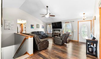 706 Taylor Ln, Albion, IN 46701
