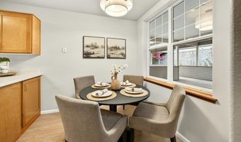 920 Mountain Meadows Cir, Ashland, OR 97520