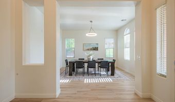 2073 S NAVAJO Ct, Chandler, AZ 85286