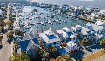 43 Transom Row, Bald Head Island, NC 28461
