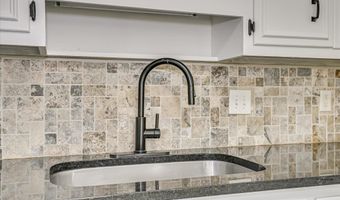 715 Gentlewind Ln, Martinez, GA 30907